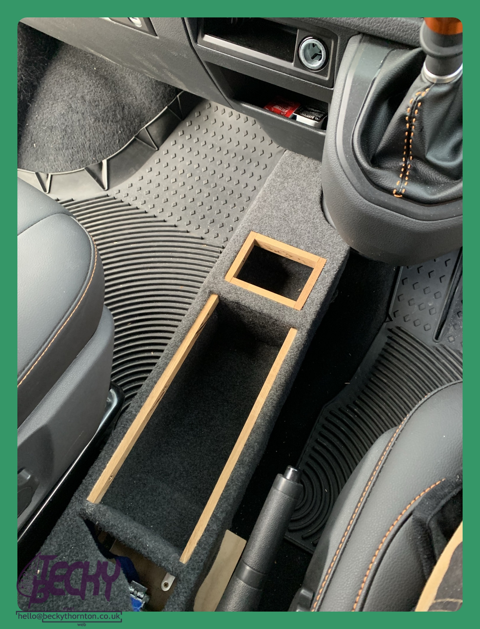 Centre Console (v1)